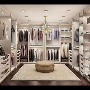 Meet your Posher, Christina